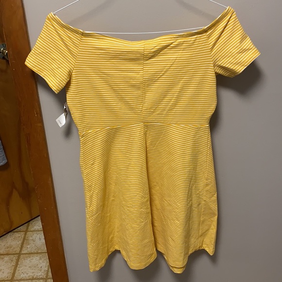 NWT Old Navy Boatneck dress. Size M - Picture 2 of 5